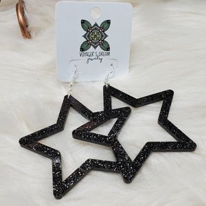 Star shaped earrings